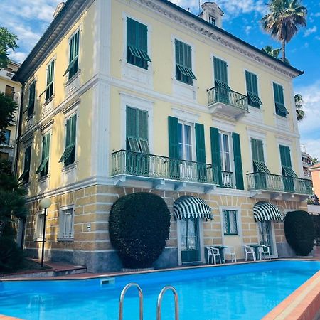 Hotel Miramare Imperia Extérieur photo