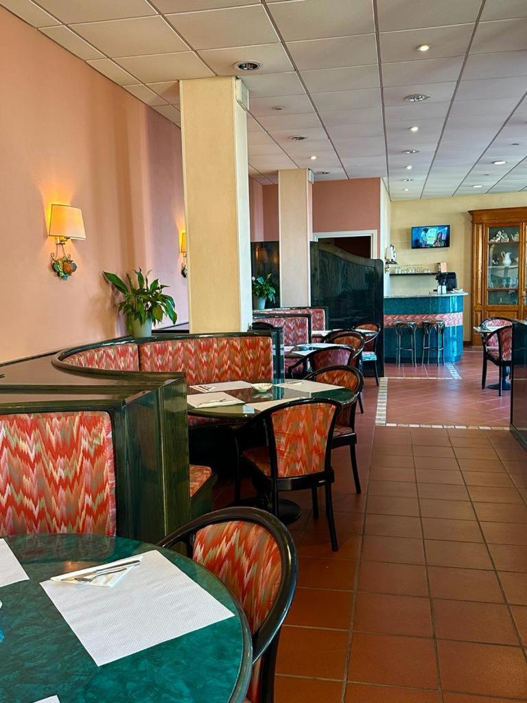 Hotel Miramare Imperia Extérieur photo