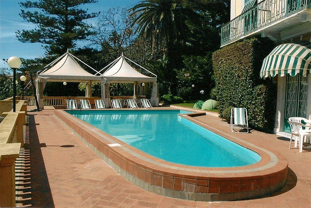 Hotel Miramare Imperia Extérieur photo