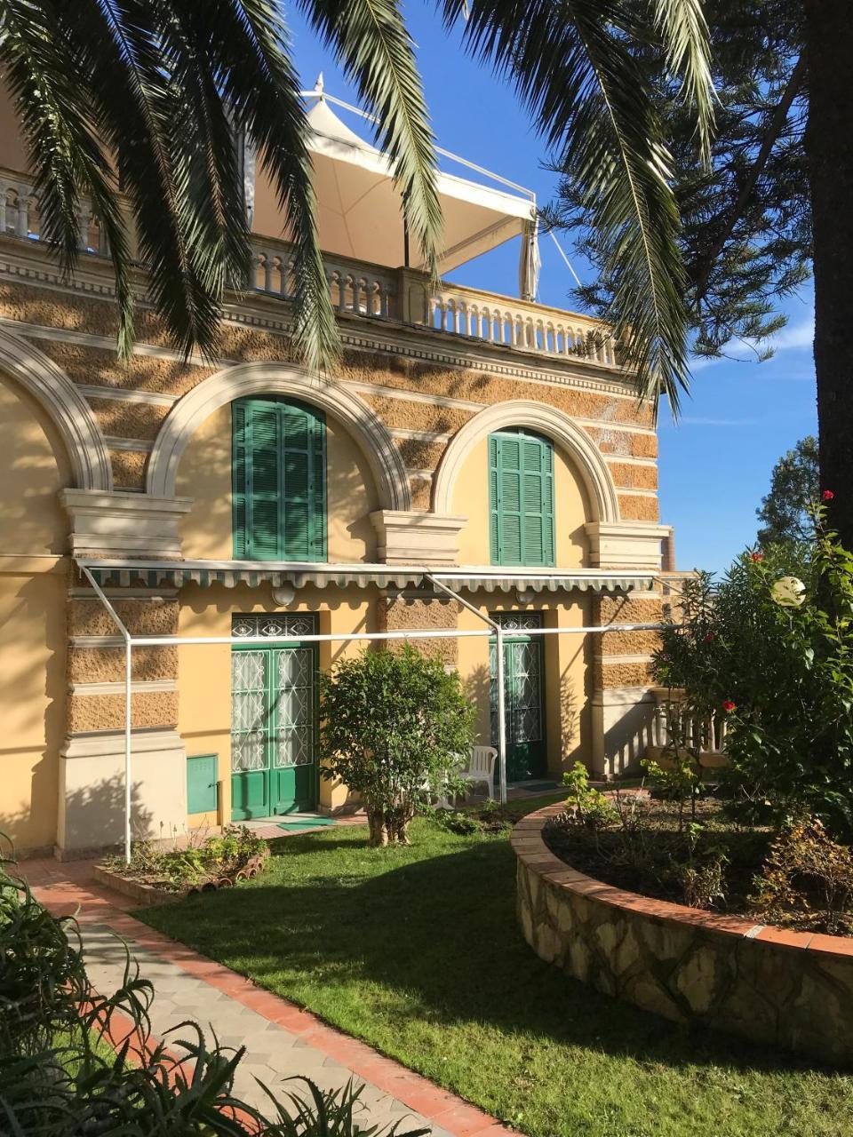 Hotel Miramare Imperia Extérieur photo